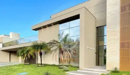 Mansão com fachada arrojada e elegante, feita nos mínimos detalhes