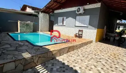 Casa com 3 quartos, Maracanã, Praia Grande - R$ 690 mil, Cod: 6883