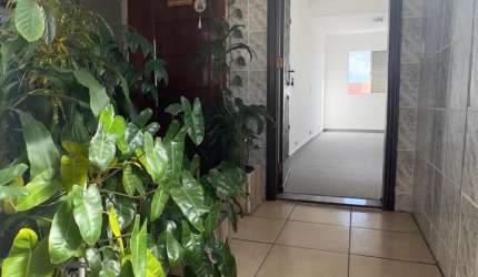 Apartamento grande sala dois ambientes , 02 dormitórios, cozinha grande com planejados e cooktop,