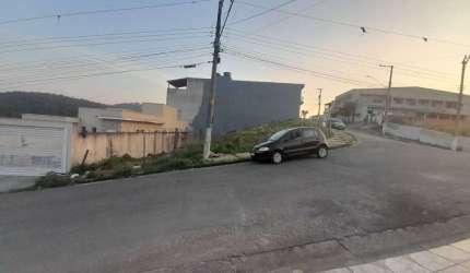 Ótimo terreno de esquina