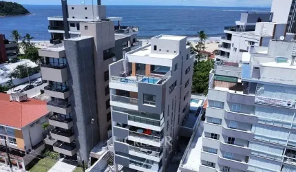 Cobertura com 04 quartos na Praia Mansa.