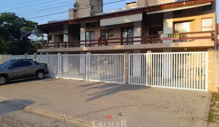 Apartamento térreo com 02 quartos em Caiobá!