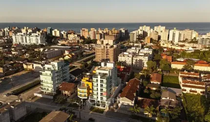 Apartamentos com 02 suítes em Caiobá!!