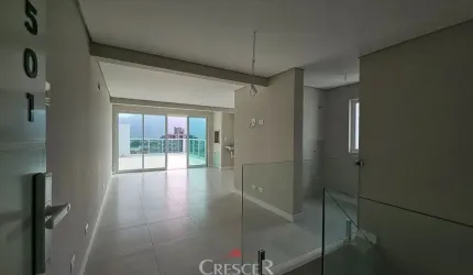 Cobertura duplex NOVA com 03 quartos em Caiobá.