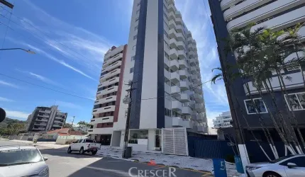 Apartamento mobiliado e reformado em Caiobá.