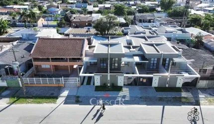 Ampla casa com 03 quartos no Baln. Flamingo!