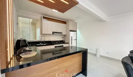 Sobrado com ponto comercial para venda centro de Matinhos