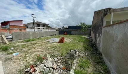 Excelente terreno balneário Pereque, quadra mar.