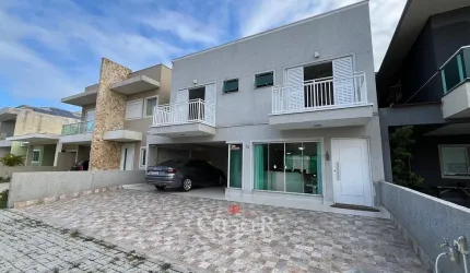 Sobrado em condomínio a venda em Matinhos