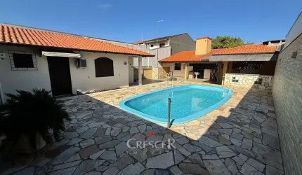 Casa com 02 quartos a venda em Matinhos