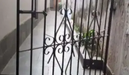 Casa com 2 quartos para alugar na Avenida Flamingo, 430, Vila Nova Curuçá, São Paulo por R$ 1.600