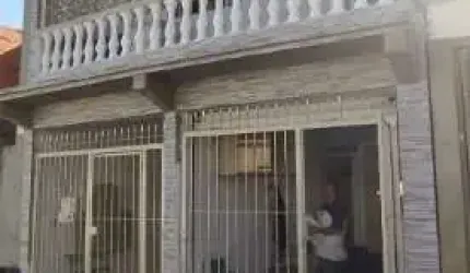 Prédio com 1 sala para alugar na Rua Porto do Bezerra, 789, Guaianases, São Paulo por R$ 1.000