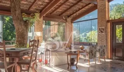 MANSÃO NO ITANHANGÁ COM 13 QUARTOS , 6 SUÍTES , MAIS 2 SUÍTES  MASTER .......16.000M² DE TERRENO COM ÁREA CONSTRUIDA DE 1.000M²...COM VISTA PARA O MAR...
