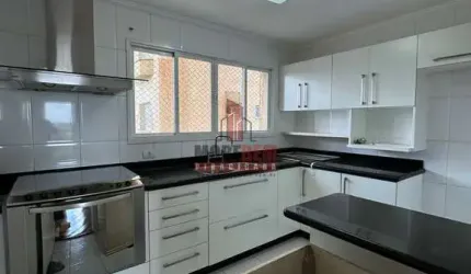 Apartamento de Alto Padrão no centro com 3 dormitórios.