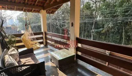 Casa no Parque Santa Cecília, 3 dorms, suite, quintal e edícula, elevador
