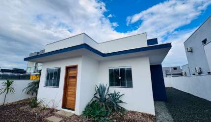 Casa 2 dormitórios 1suíte - Itacolomi - Balneário Piçarras