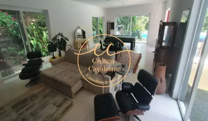 Casa Triplex de Luxo no Itanhangá: 4 quartos, 1 suíte, 620 m², piscina, elevador - Barra da Tijuca-RJ