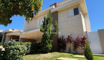 Casa Térrea c/ 3 suítes e piscina em Condomínio Villa Romana 1