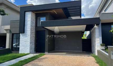 Casa térrea de alto padrão c/ suíte máster e piscina - em Villa Romana