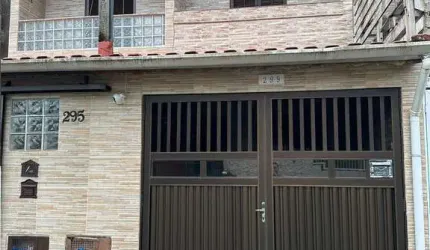 Sobrado à venda no bairro Centro - Mongaguá/SP