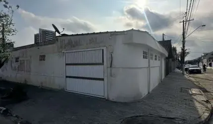 Casa Linear em Guilhermina, Praia Grande/SP