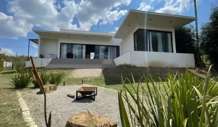 Chácara / sítio com 2 quartos à venda na Área Rural de Poços de Caldas, Poços de Caldas , 670 m2 por R$ 630.000