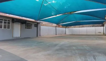 Ponto comercial com 1 sala para alugar no Centro, Poços de Caldas , 200 m2 por R$ 3.500
