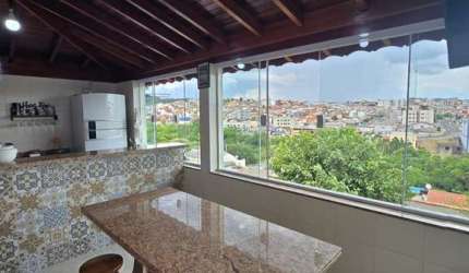 Casa com 3 quartos à venda no Jardim Ipê, Poços de Caldas , 270 m2 por R$ 1.060.000