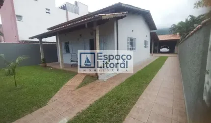 Casa com 3 dormitórios à venda, 198 m² por R$ 720.000 - Massaguaçu - Caraguatatuba/SP