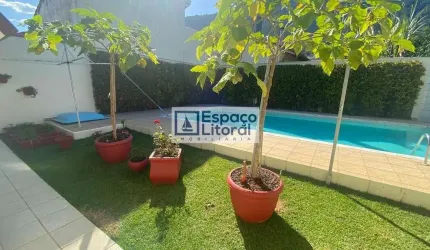 Casa com ótima localização com 3 dormitórios à venda, 266 m² por R$ 1.300.000 - Sumaré - Caraguatat