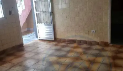Casa para Venda em São Paulo, Vila Carmosina, 4 dormitórios, 2 banheiros, 2 vagas