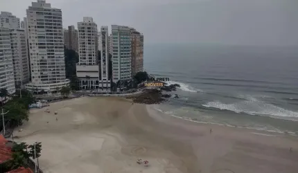 Linda cobertura duplex com 4 suites frante mar