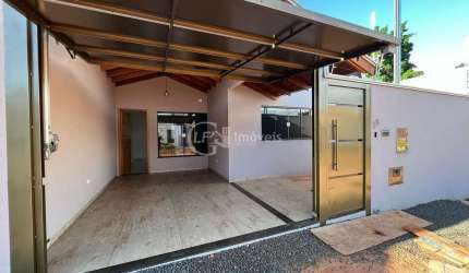 Linda casa nova com energia fotovoltaica