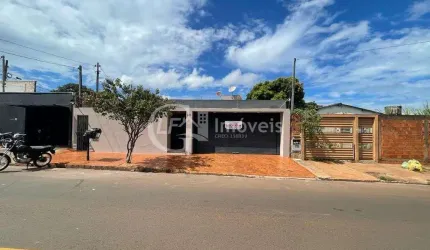 Imperdível oportunidade de casa à venda em Campo Grande-MS, bairro Nova Lima! 3 quartos, 1 suíte, 3 salas, 3 banheiros, 3 vagas de garagem, 260m².