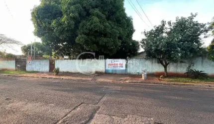 Imperdível! Casa à venda em Campo Grande-MS, Monte Castelo: 4 quartos, 1 banheiro, 300m²!