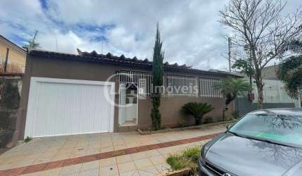 Espaço Comercial Impecável no Centro de Campo Grande-MS: 3 Quartos, 2 Salas, 4 Banheiros, 1 Vaga de Garagem - 220m²
