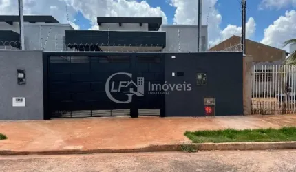 O SEU LAR DOS SONHOS NO RITA VIEIRA COM PISCINA ESTÁ AQUI .