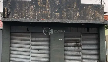 Salão Comercial de Alto Padrão na Vila Rica, Campo Grande-MS: 1 Sala, 2 Banheiros, 144m² de Área!