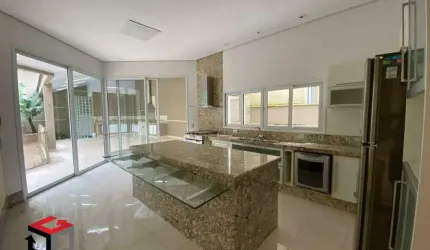 Sobrado à venda 3 quartos 3 suítes 4 vagas Anchieta - São Bernardo do Campo - SP