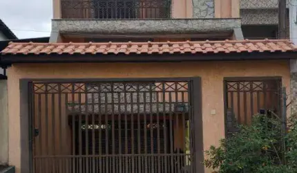Sobrado à venda 3 quartos 1 suíte 3 vagas Erasmo Assunção - Santo André - SP