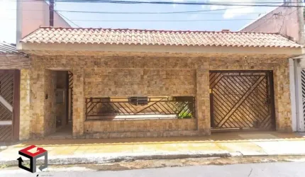 Casa à venda 3 quartos 1 suíte 8 vagas Rudge Ramos - São Bernardo do Campo - SP