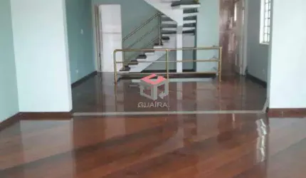 Sobrado de 338 m² no Bairro Terra Nova em São Bernardo do Campo/SP.