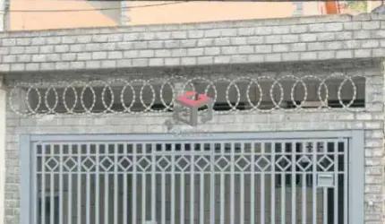 Sobrado com 210 m² localizado no Bairro Ferrazópolis em São Bernardo do Campo - SP