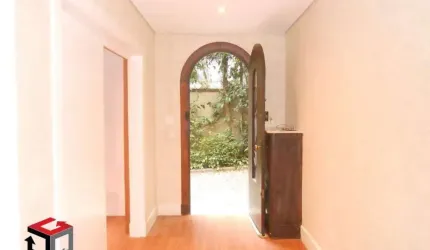 Sobrado para aluguel 6 quartos 1 vaga Higienópolis - São Paulo - SP