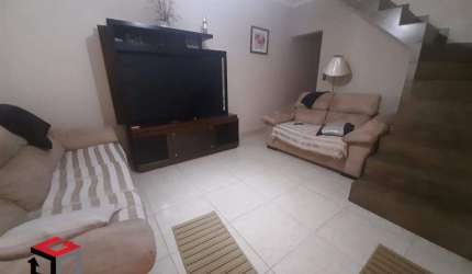 Sobrado 212 m²Localizado No bairro Sítio dos Vianas Santo André - SP