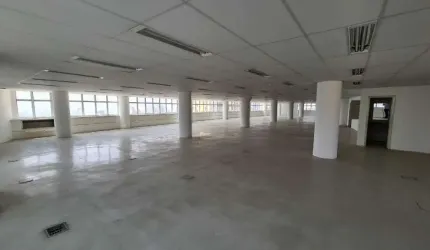 Conj. de 930m² na República em São Paulo - SP