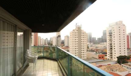 Apartamento- 180m², localizado no Bairro Santo Antônio em São Paulo - SP.