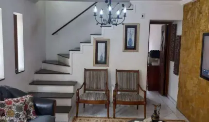 Sobrado de 180 m² localizado no Rudge Ramos em São Bernardo do Campo - SP.