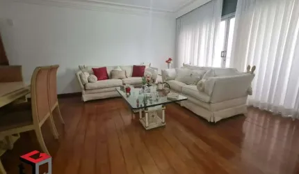 Apartamento amplo com 144 m² localizado no Centro de Santo André - SP.