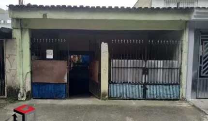 Casa com 189m² total localizada na Vila Linda em Santo André.